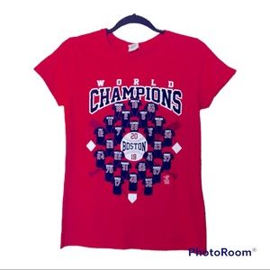 3/$15 🖤 Red Sox 2018 Championship T-shirt S